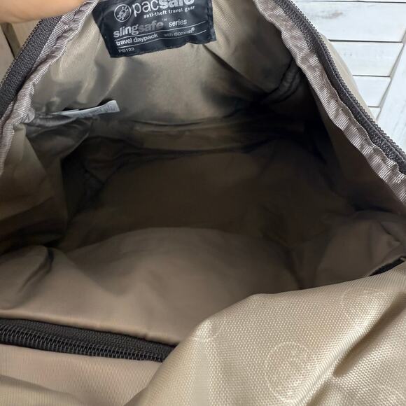 PACSAFE SLINGSAFE SERIES Travel Daypack Backpack Tan Anti Theft Luggage - Picture 10 of 15